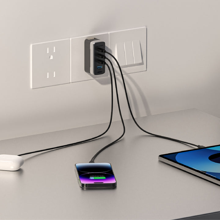 MOZTECH® Slimo 超薄氮化鎵電源供應器(67W)